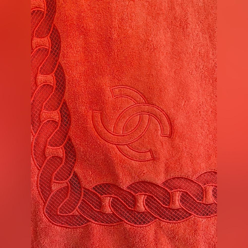 NWT CHANEL Rare collectors item large Beach towel in coral